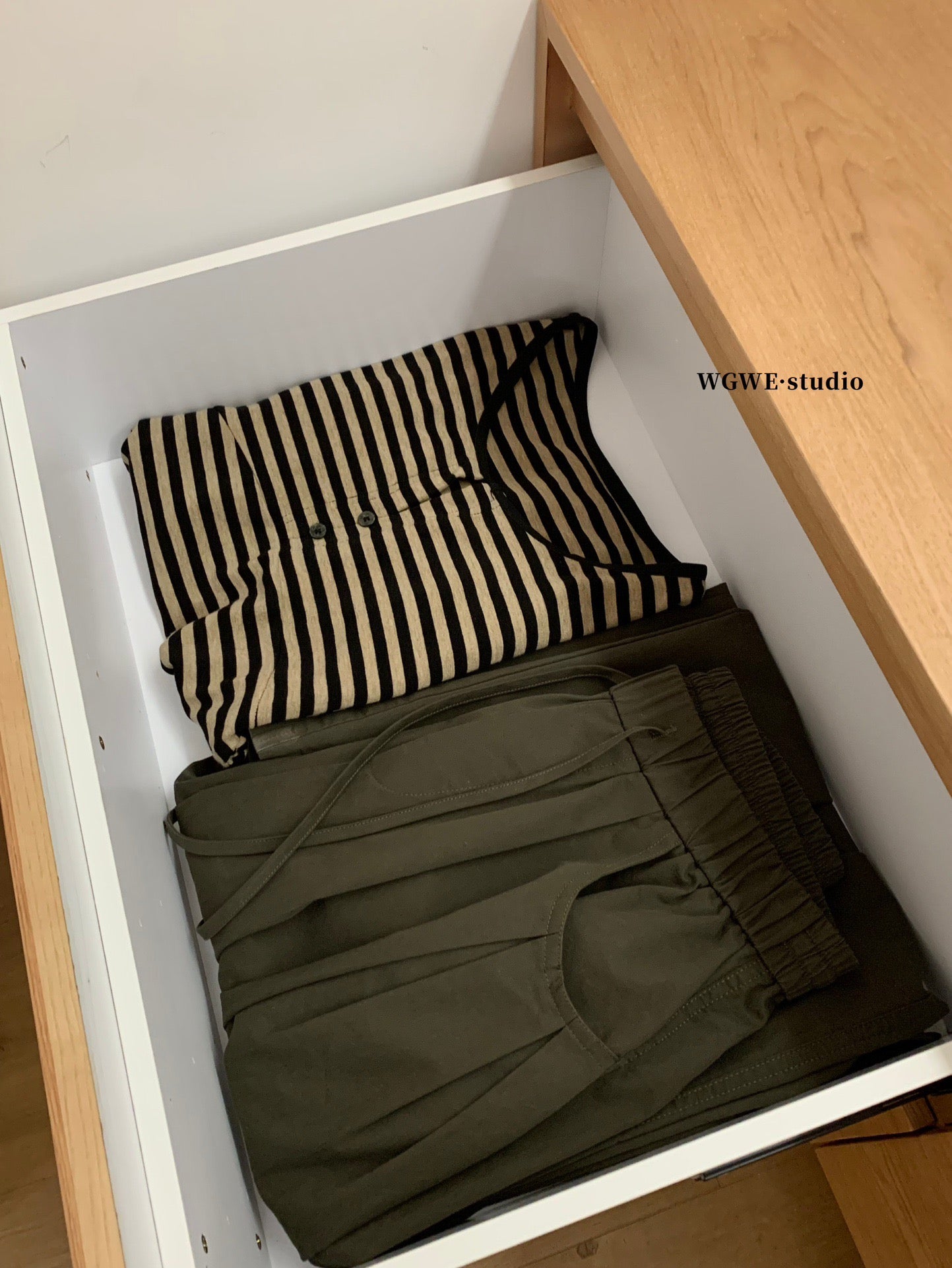 W8169#条纹长袖T恤